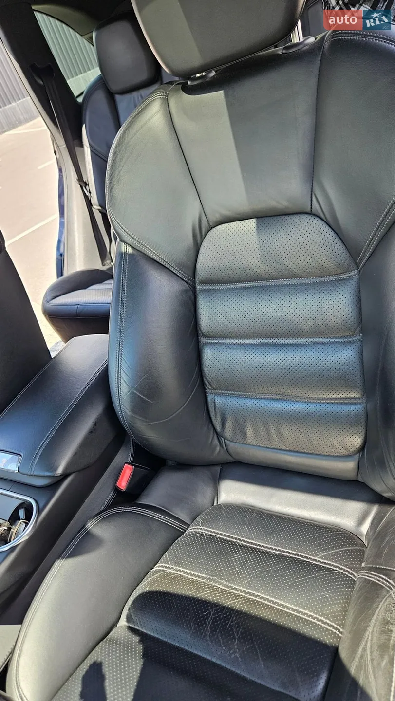 2011 Porsche Cayenne - мініатюра 16