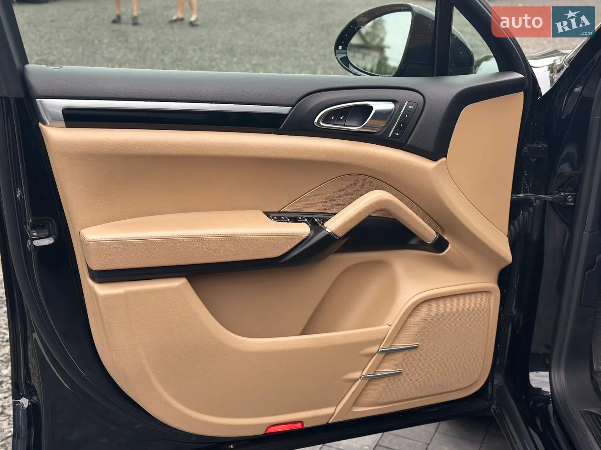 2015 Porsche Cayenne - мініатюра 17