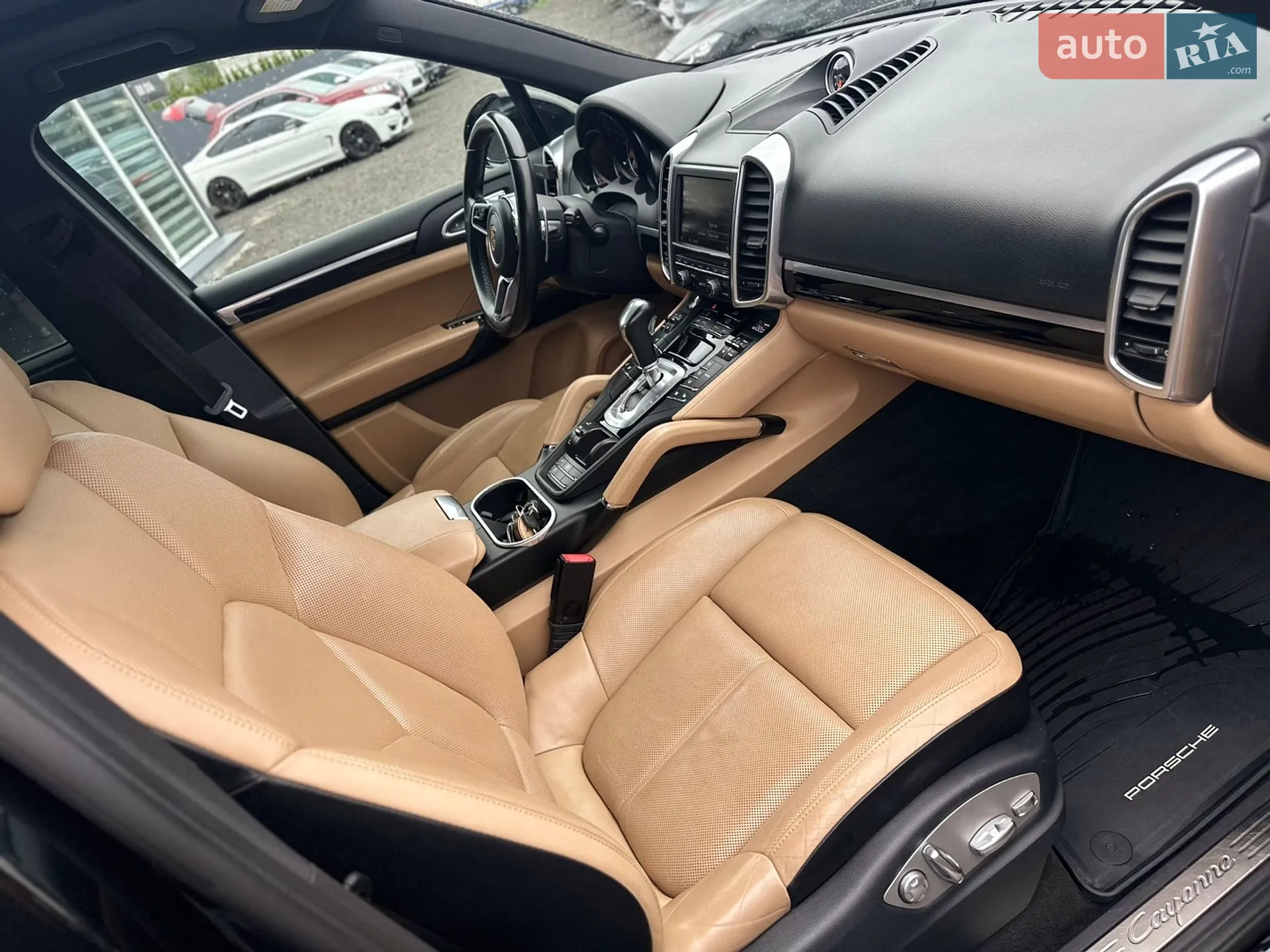 2015 Porsche Cayenne - мініатюра 24