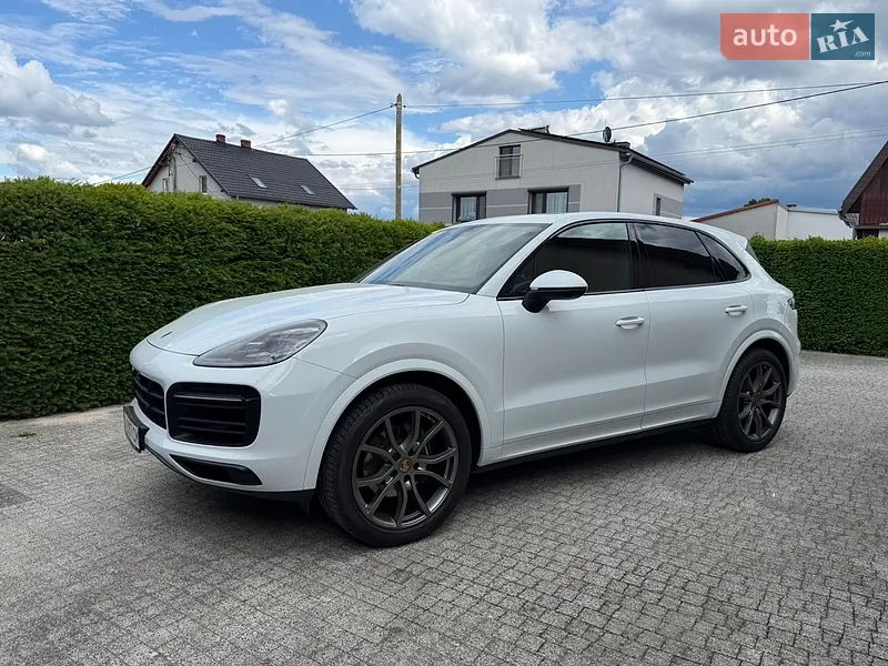 Porsche Cayenne 2022
