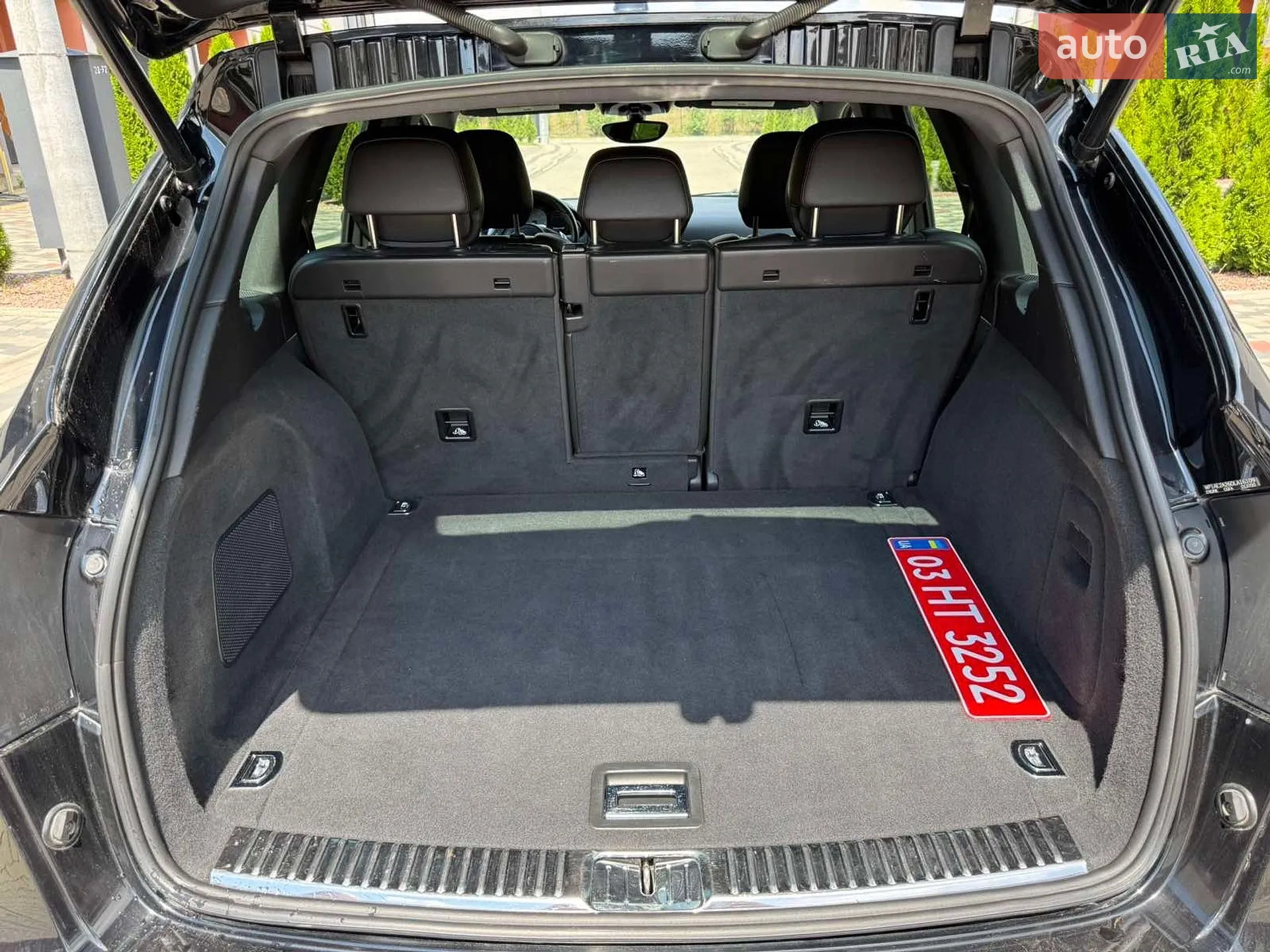 2013 Porsche Cayenne - мініатюра 34
