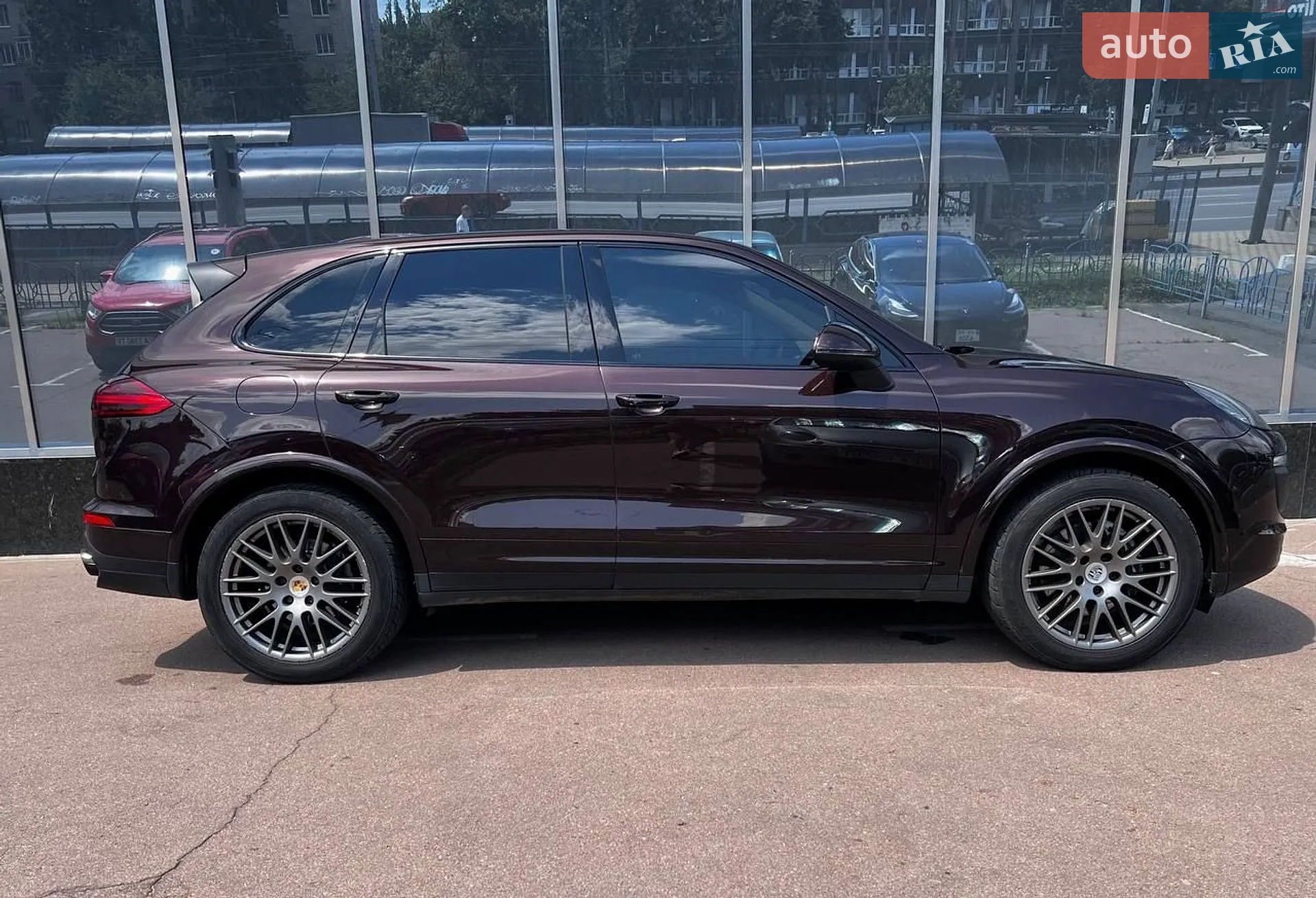2016 Porsche Cayenne - мініатюра 10