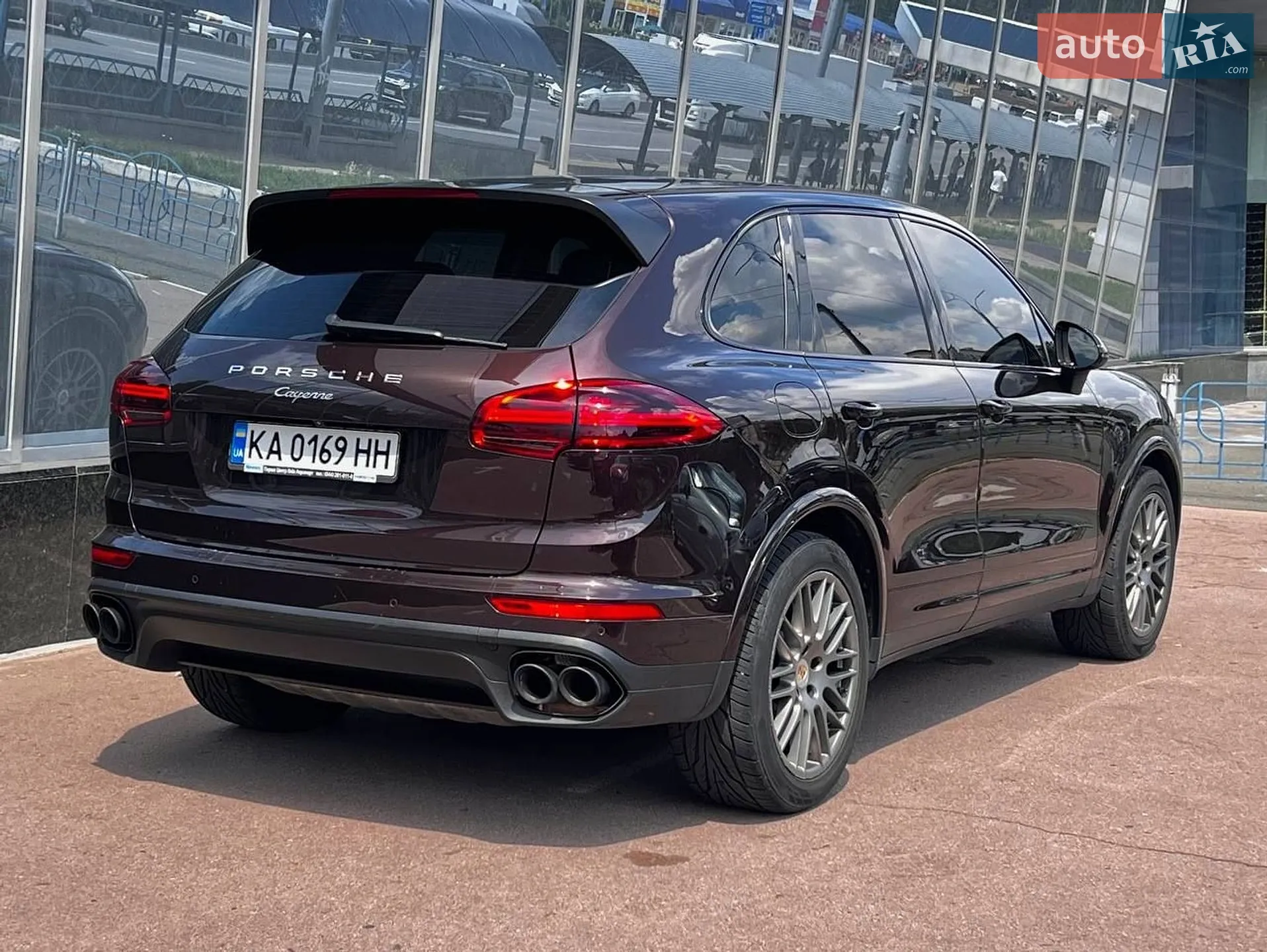 2016 Porsche Cayenne - мініатюра 8