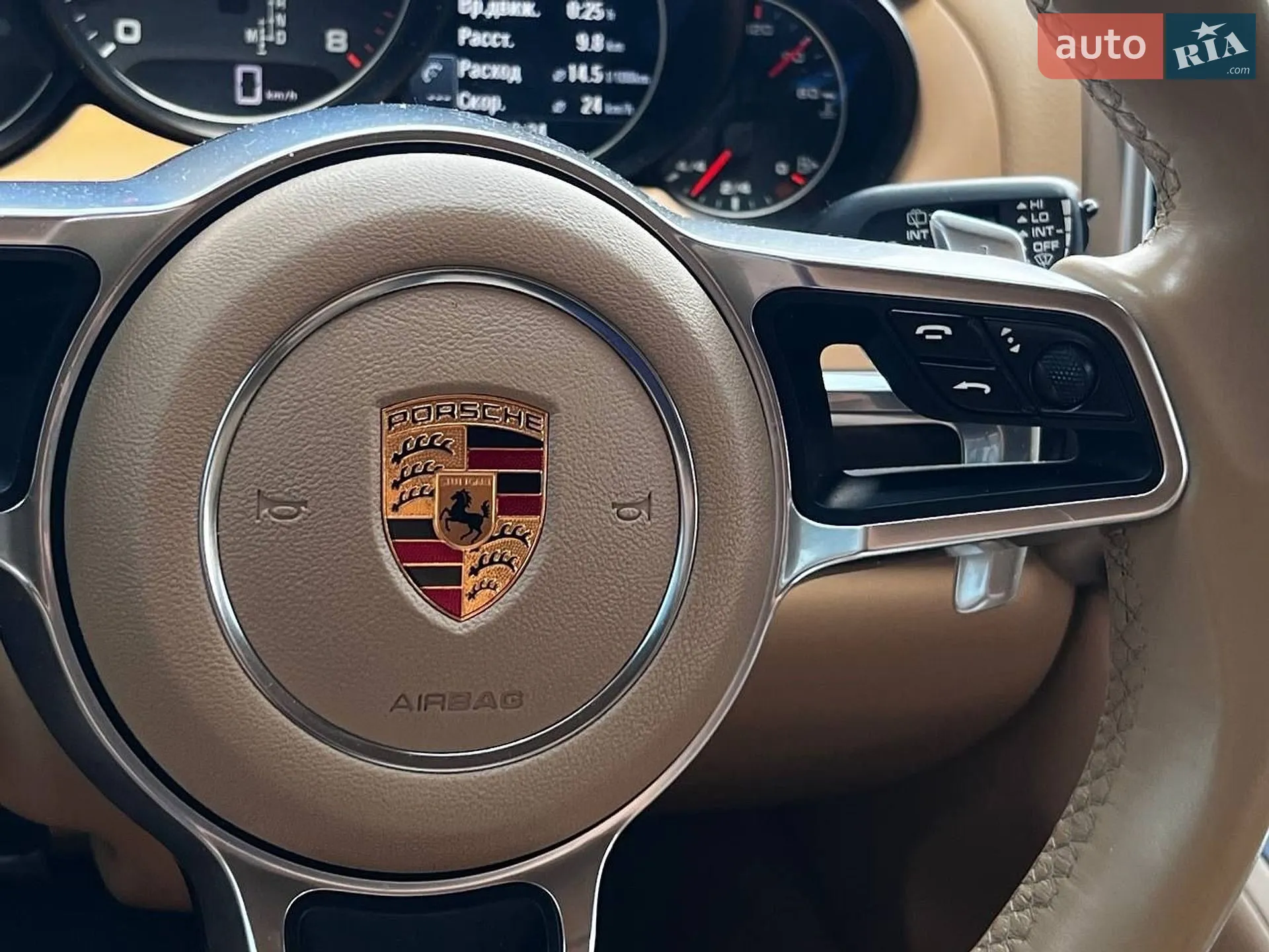 2016 Porsche Cayenne - мініатюра 31