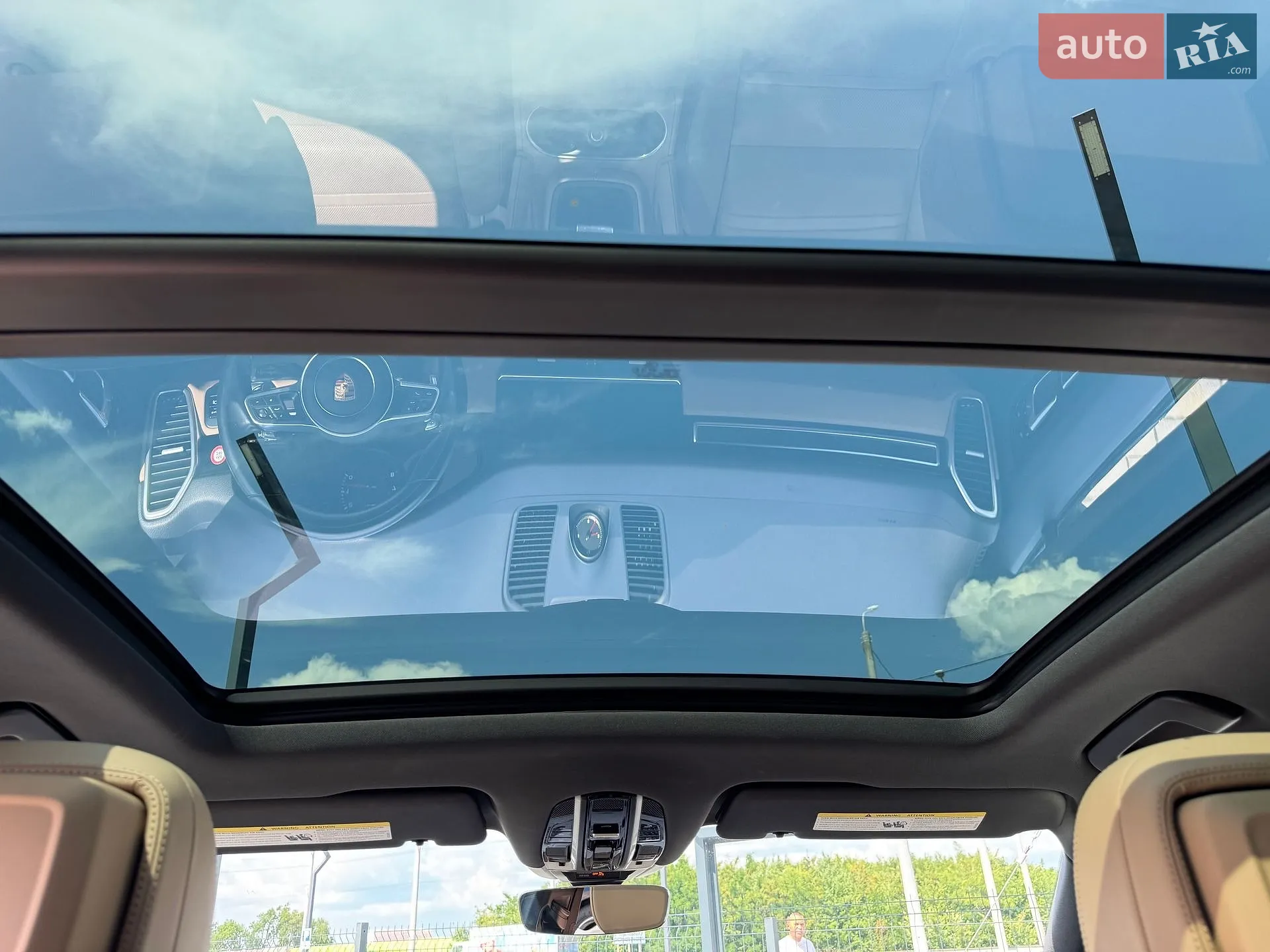 2019 Porsche Cayenne - мініатюра 5