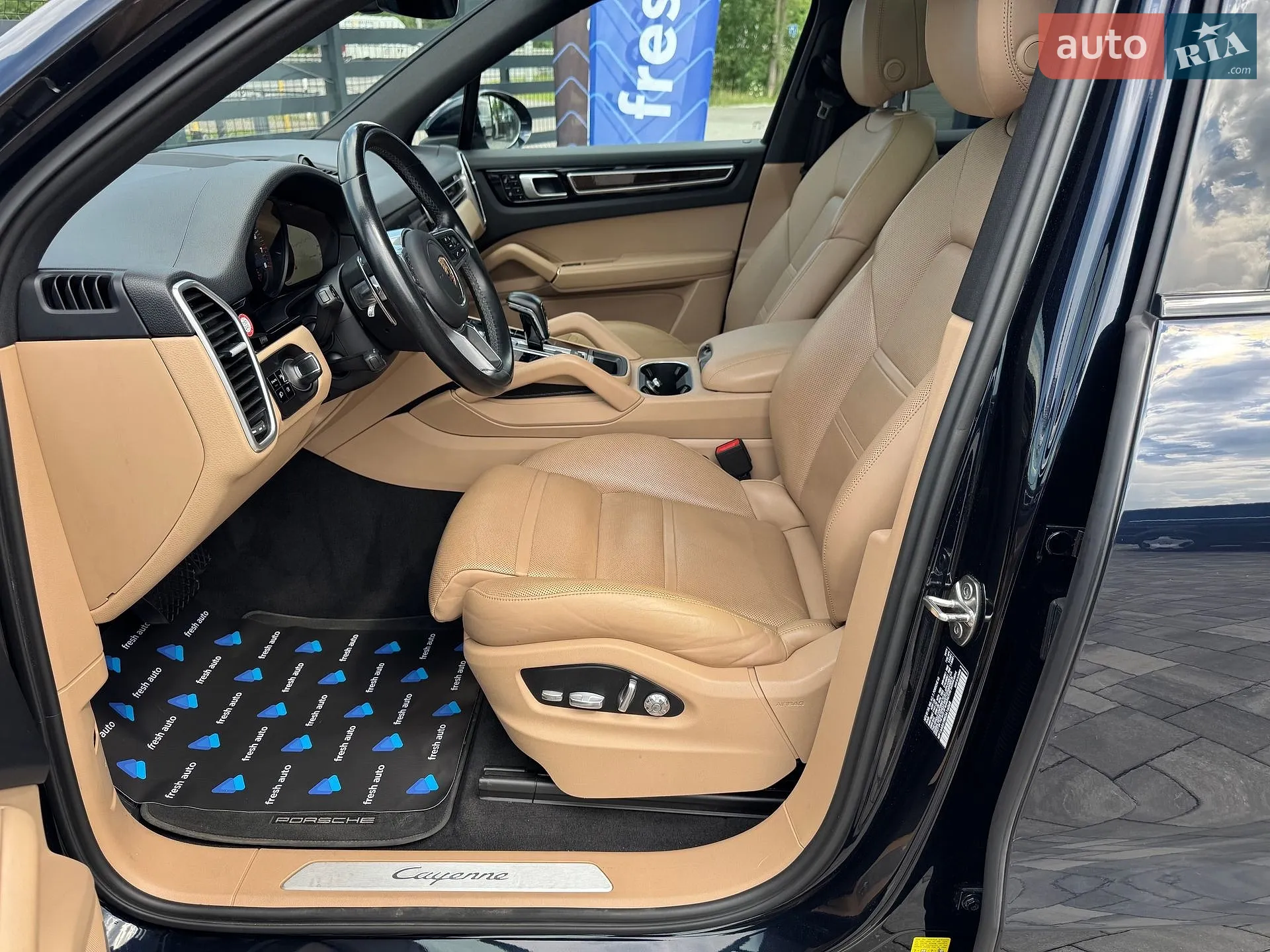 2019 Porsche Cayenne - мініатюра 18