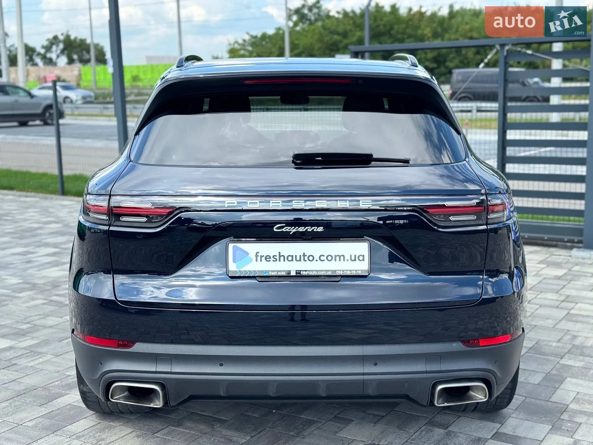 2019 Porsche Cayenne - мініатюра 11