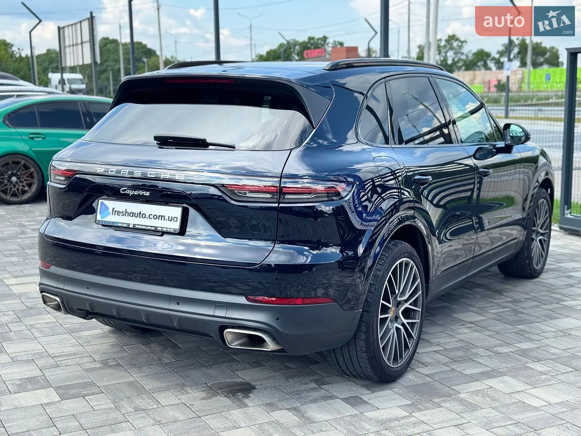 2019 Porsche Cayenne - мініатюра 12