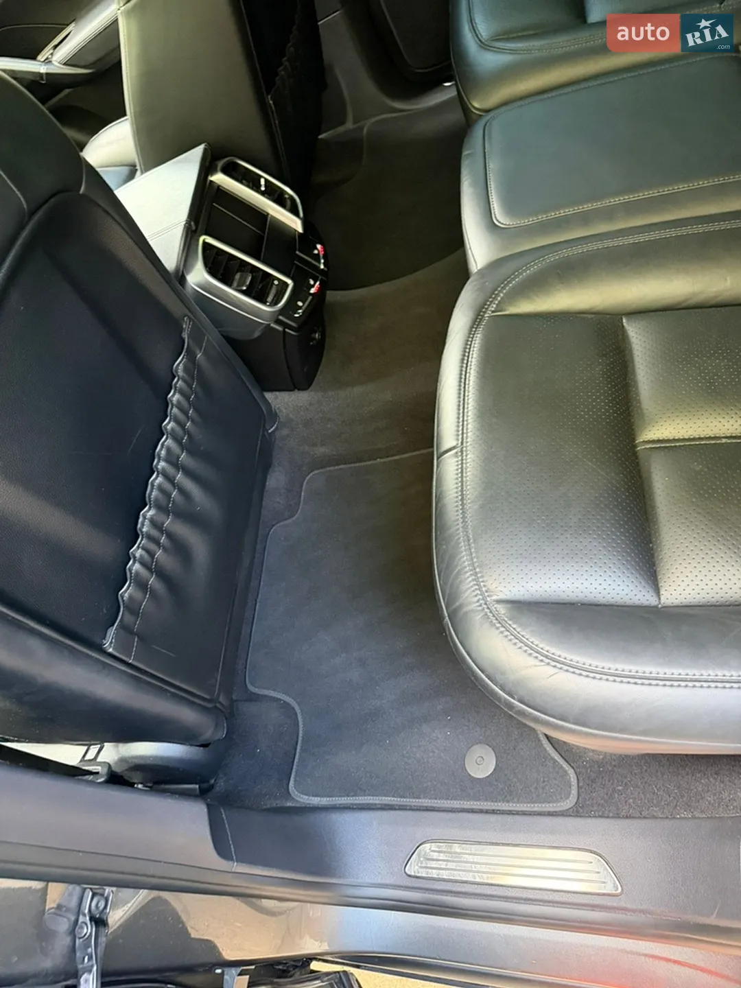 2016 Porsche Cayenne - мініатюра 19