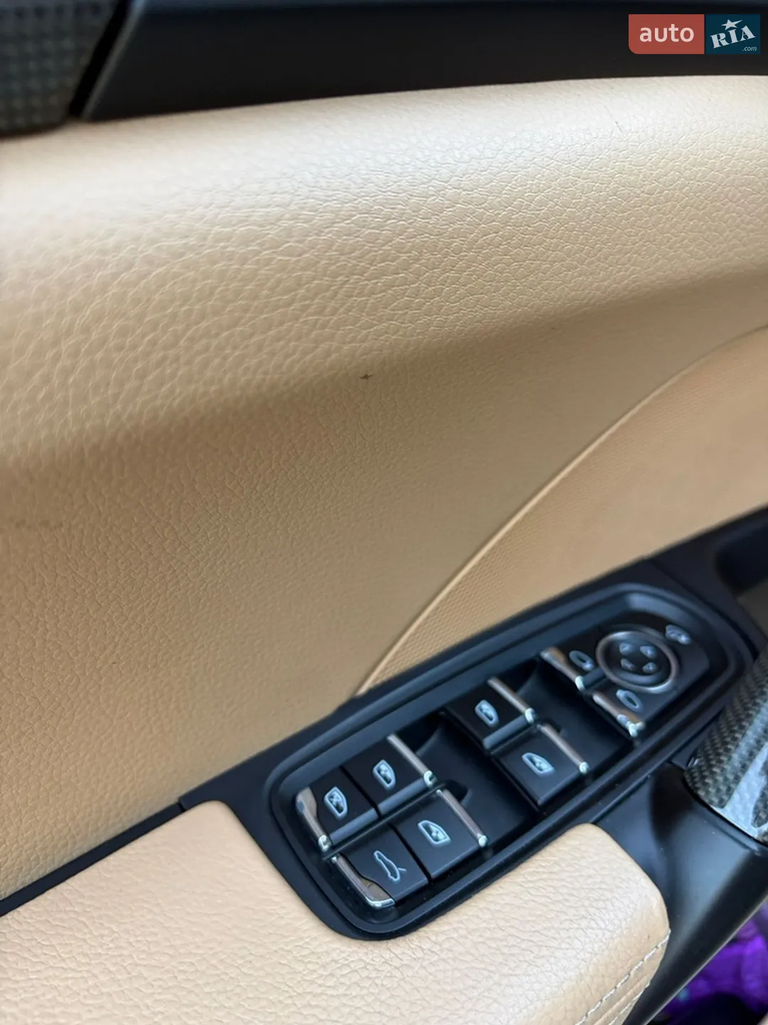 2016 Porsche Cayenne - мініатюра 39