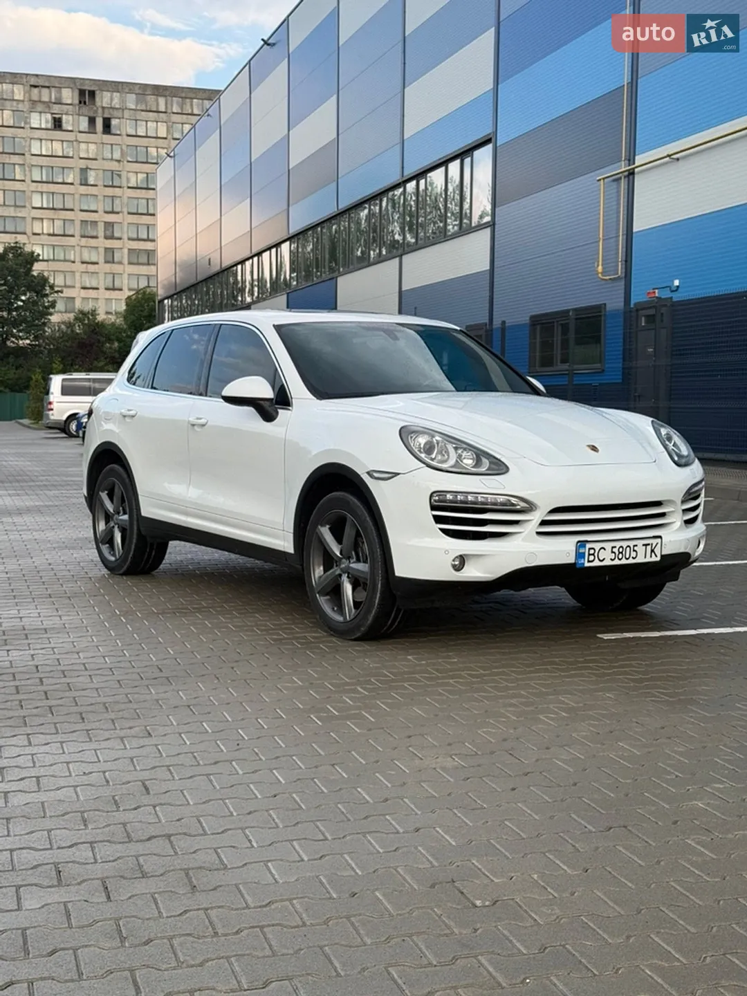 2012 Porsche Cayenne - мініатюра 2