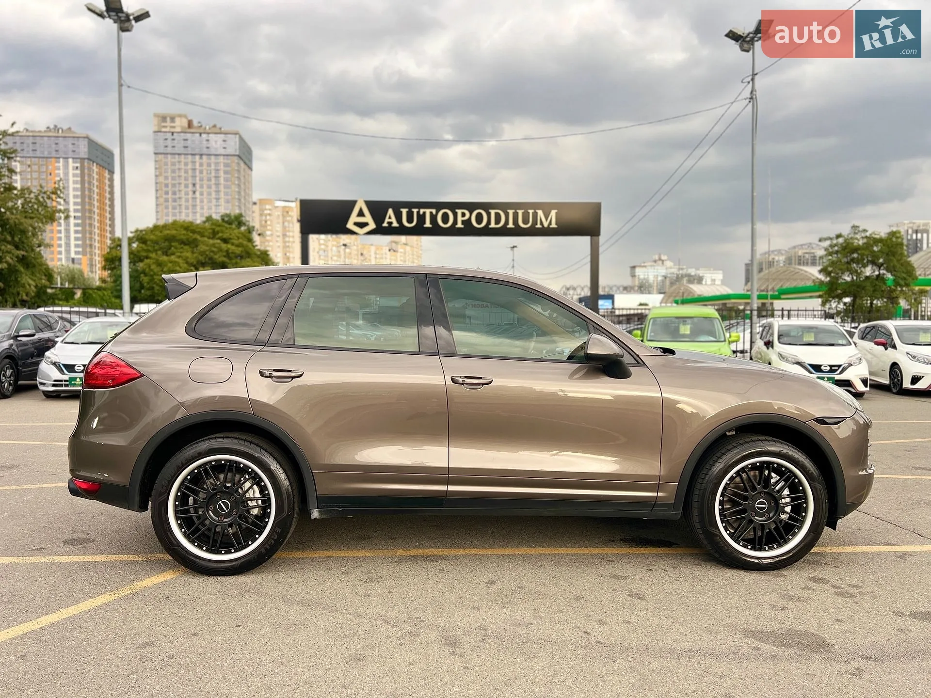 2011 Porsche Cayenne - мініатюра 11