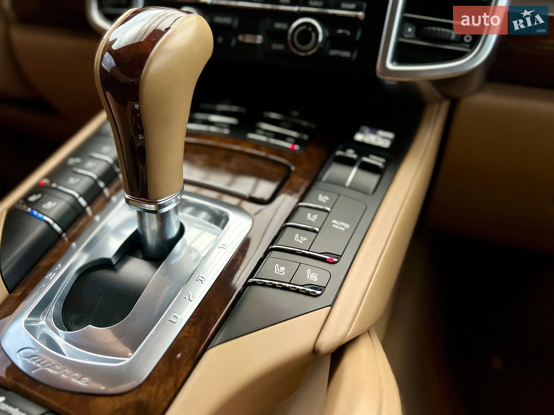 2011 Porsche Cayenne - мініатюра 44