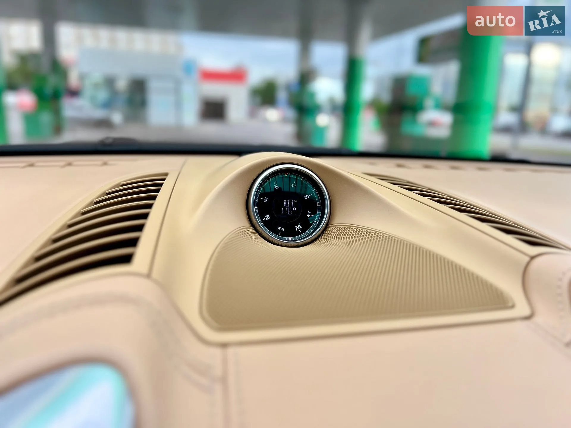 2011 Porsche Cayenne - мініатюра 47