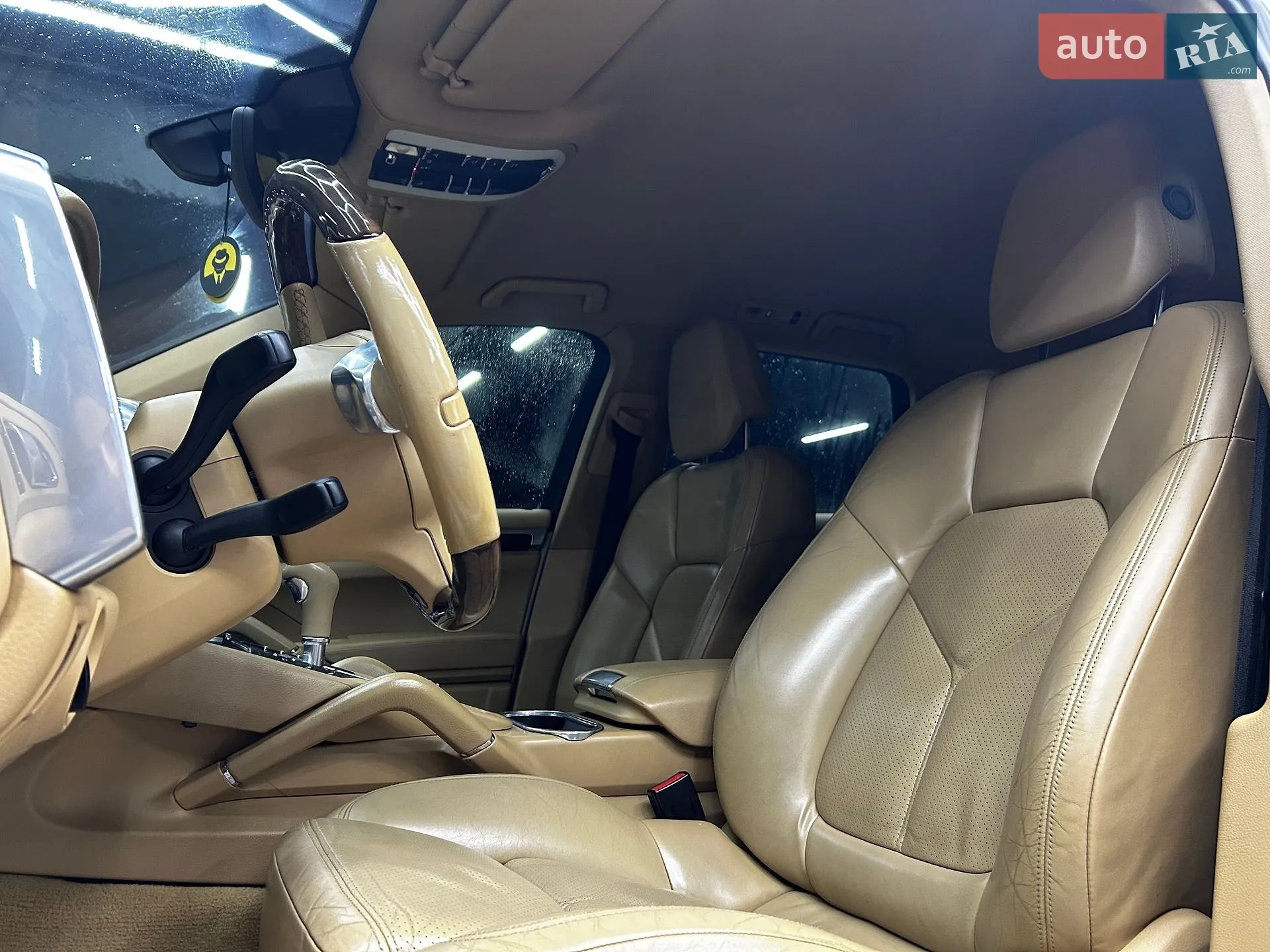 2010 Porsche Cayenne - мініатюра 11