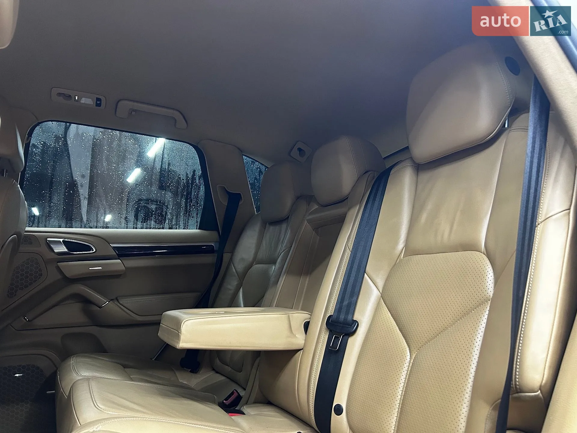 2010 Porsche Cayenne - мініатюра 21