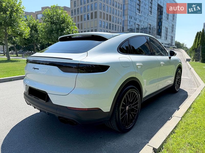 Внедорожник / Кроссовер Porsche Cayenne 2021 в Днепре