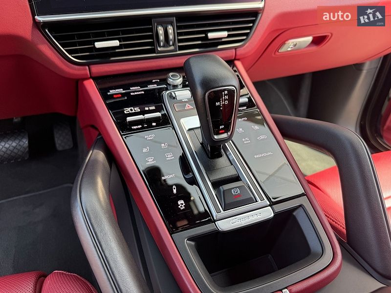 Позашляховик / Кросовер Porsche Cayenne 2022 в Дніпрі