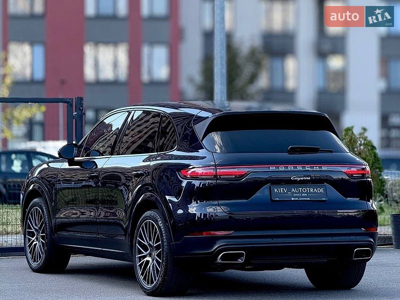 Внедорожник / Кроссовер Porsche Cayenne 2019 в Киеве