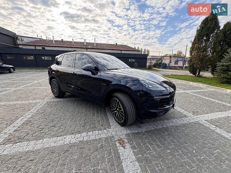 Porsche Cayenne 2016