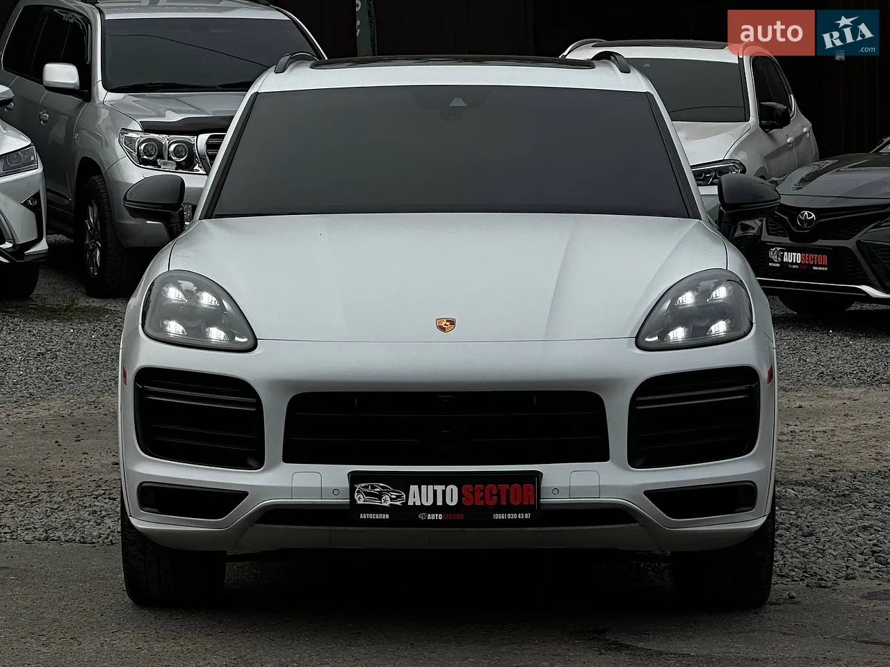 Позашляховик / Кросовер Porsche Cayenne 2018 в Харкові фото 2