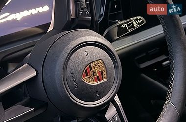Внедорожник / Кроссовер Porsche Cayenne 2024 в Луцке