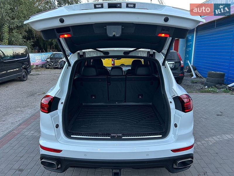 Внедорожник / Кроссовер Porsche Cayenne 2015 в Киеве фото 21 Внедорожник / Кроссовер Porsche Cayenne 2015 в Киеве