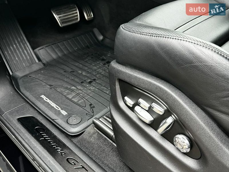 Внедорожник / Кроссовер Porsche Cayenne 2020 в Тернополе фото 28 Внедорожник / Кроссовер Porsche Cayenne 2020 в Тернополе
