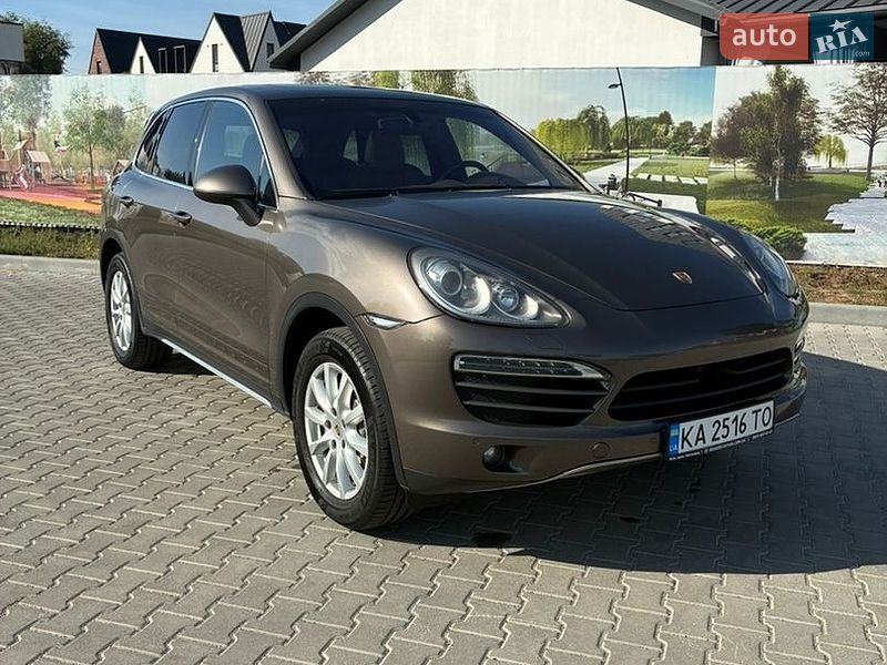 Внедорожник / Кроссовер Porsche Cayenne 2012 в Умани