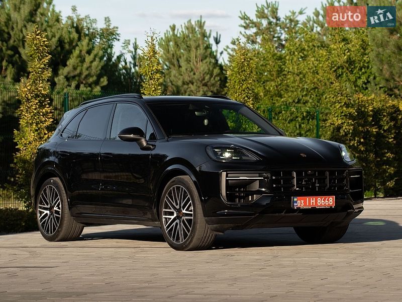 Внедорожник / Кроссовер Porsche Cayenne 2025 в Луцке