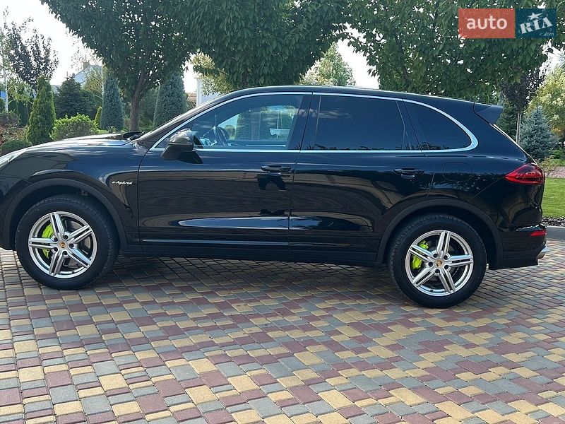 Внедорожник / Кроссовер Porsche Cayenne 2015 в Одессе