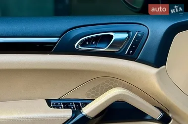 Porsche Cayenne 2014