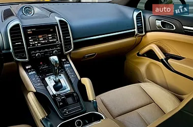 Porsche Cayenne 2014