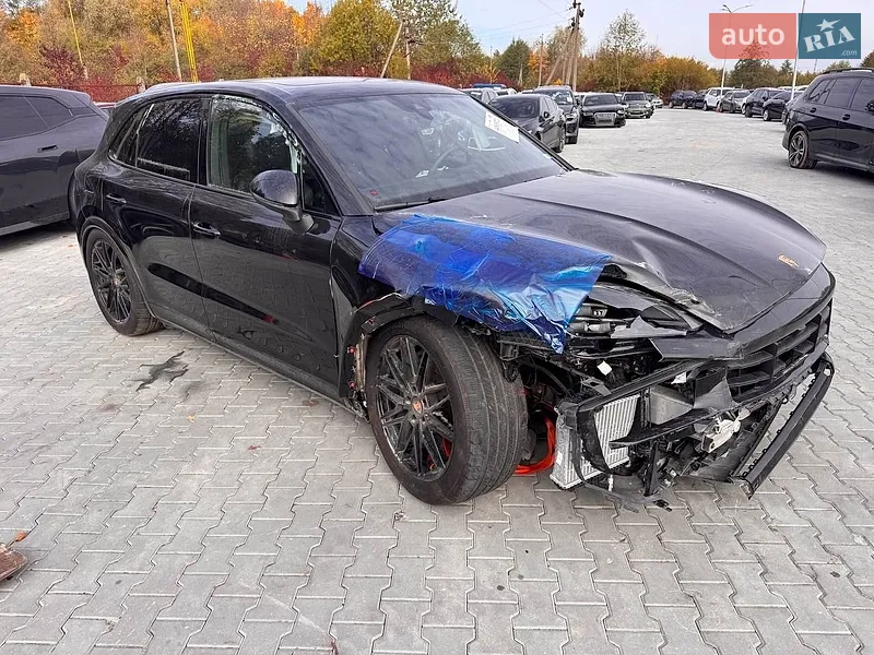 Porsche Cayenne 2025