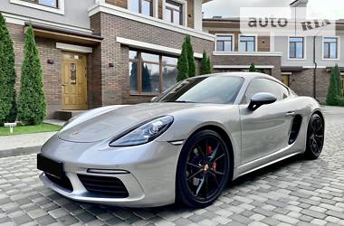Купе Porsche Cayman 2016 в 