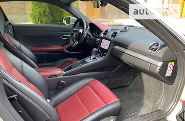 Купе Porsche Cayman 2016 в 