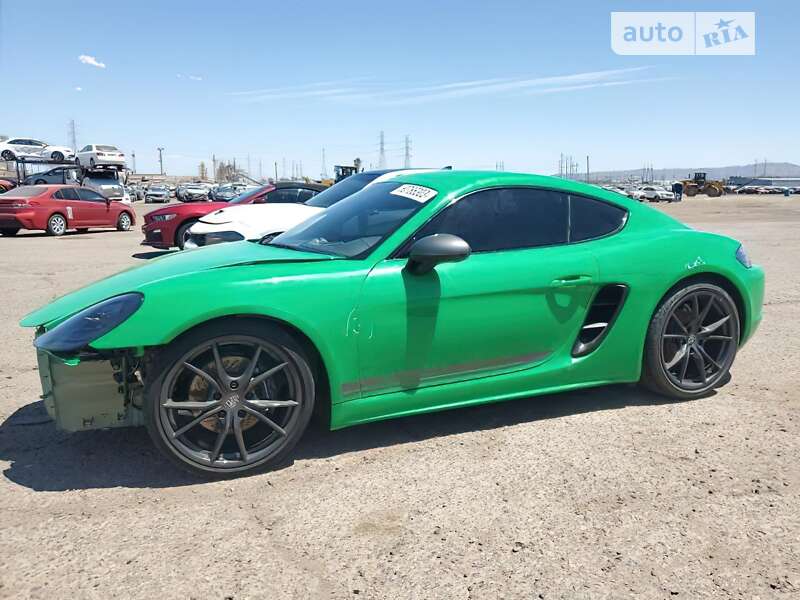 Купе Porsche Cayman 2023 в 