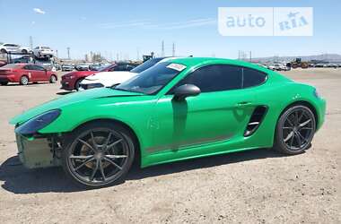Купе Porsche Cayman 2023 в 