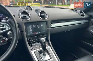 Купе Porsche Cayman 2017 в 