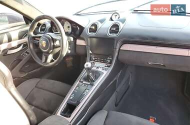Купе Porsche Cayman 2022 в 