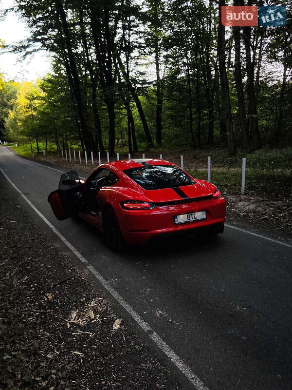 Купе Porsche Cayman 2017 в Луцке фото 2 Купе Porsche Cayman 2017 в Луцке