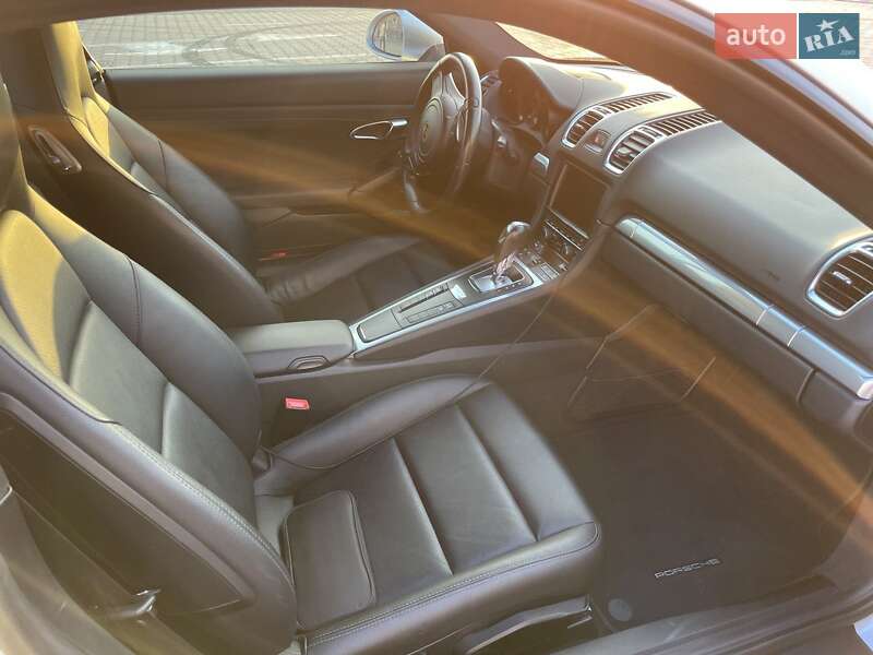Купе Porsche Cayman 2016 в Киеве