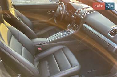 Купе Porsche Cayman 2016 в 