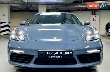 Купе Porsche Cayman 2018 в 