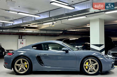 Купе Porsche Cayman 2018 в 