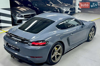 Купе Porsche Cayman 2018 в 