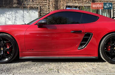 Купе Porsche Cayman 2018 в 