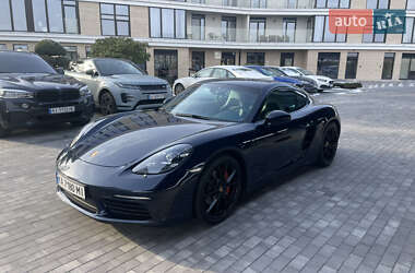 Купе Porsche Cayman 2018 в Киеве
