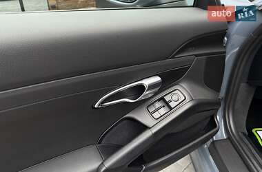 Купе Porsche Cayman 2018 в 