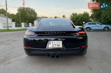 Купе Porsche Cayman 2017 в 